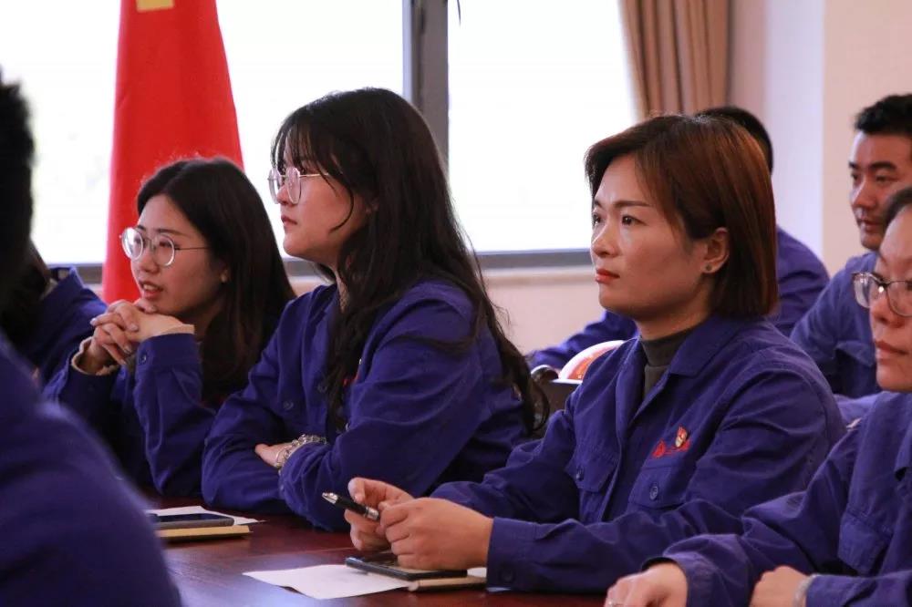 党员立潮头，领跑当先锋之十八｜杨梅玲：巾帼绽芳华