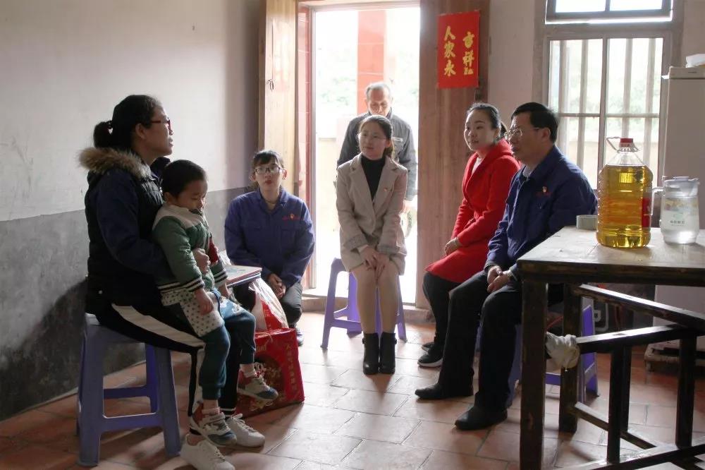 三宝集团党委开展“暖心工程”，走访慰问困难党员和职工